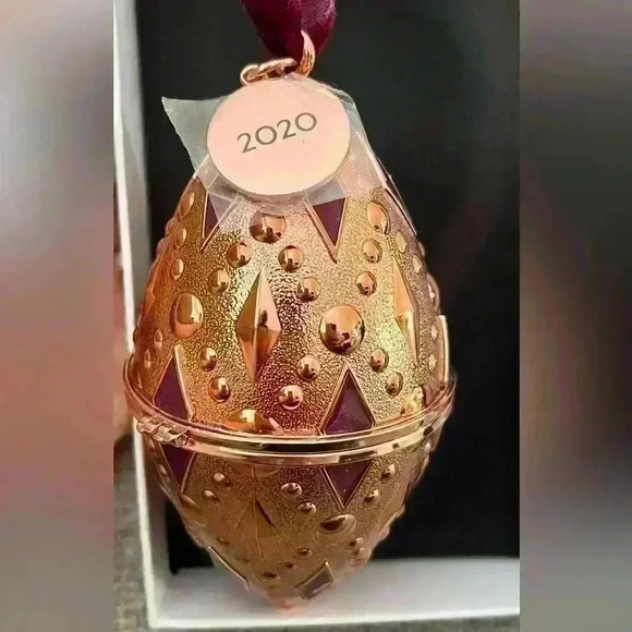 Brand New  Pandora 2020 Limited Edition Holiday Ornament - Picture 4 of 8